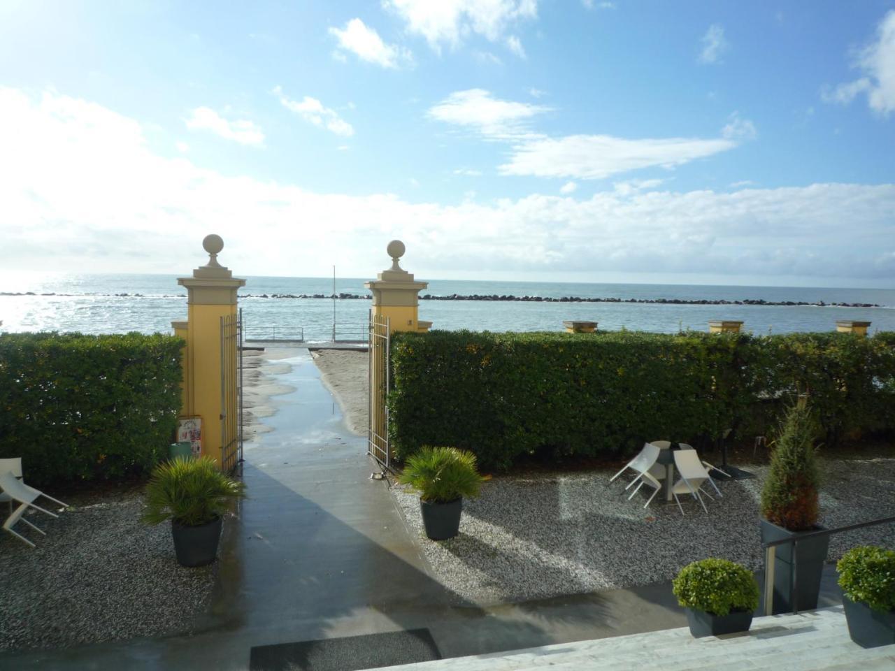 Hotel Casa F.A.C.I Marina di Massa Exteriér fotografie