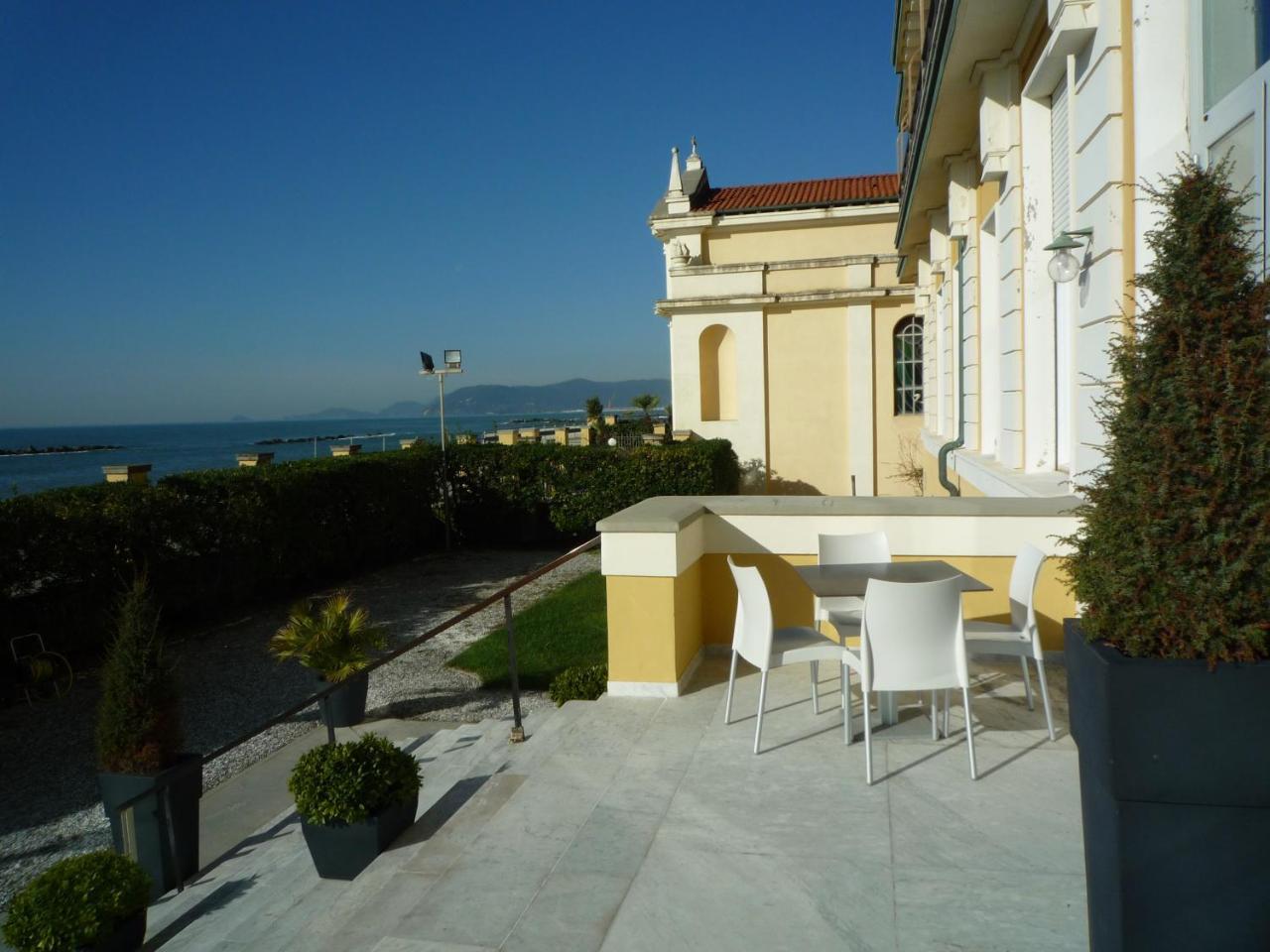 Hotel Casa F.A.C.I Marina di Massa Exteriér fotografie
